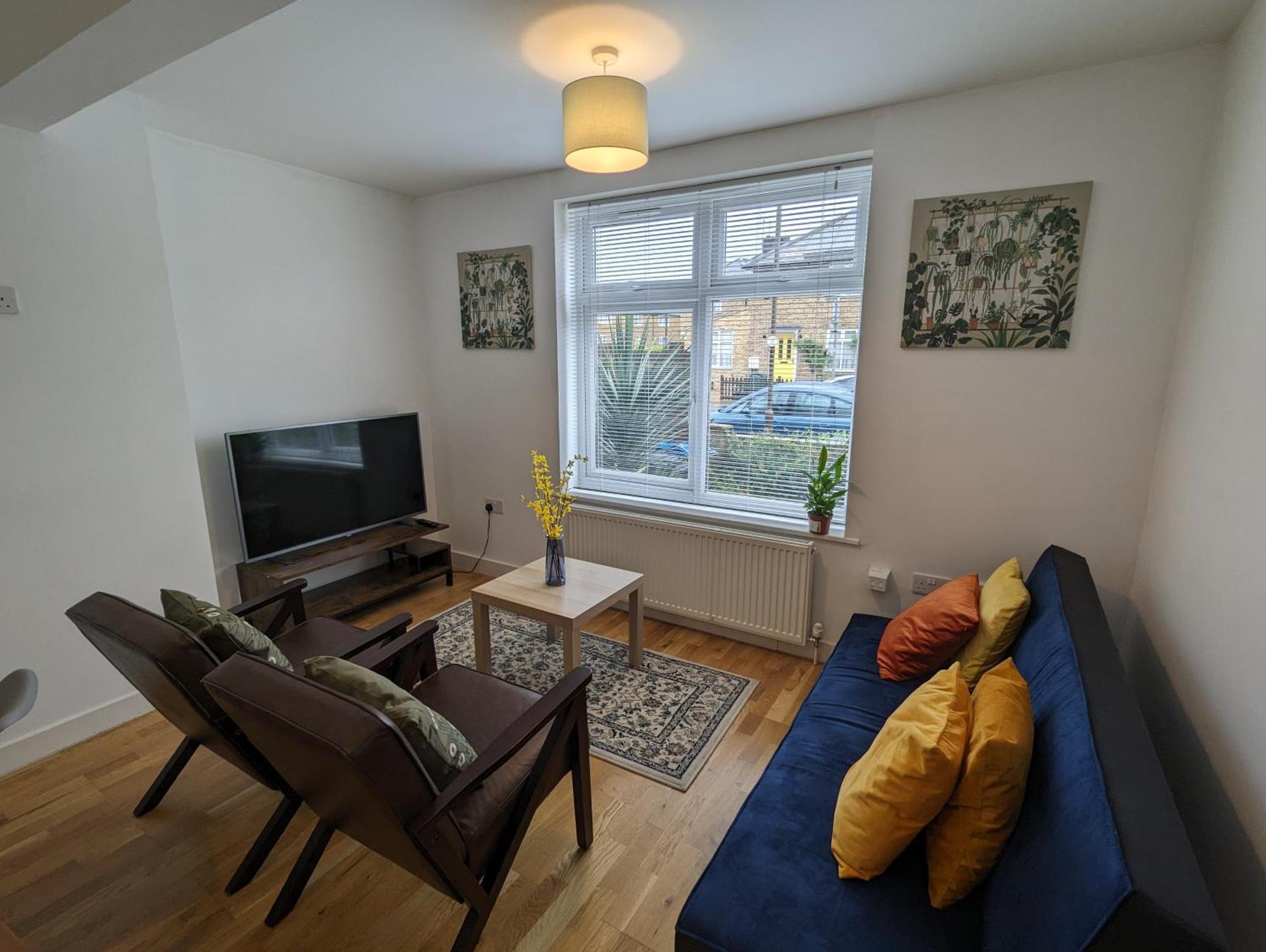 Fantastic 3-Bedroom House In London Morden  Esterno foto